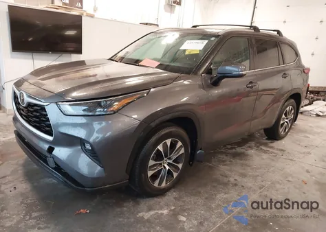 2023 Toyota Highlander Xle из США, поврежденный, VIN 5TDKDRBH5PS038593